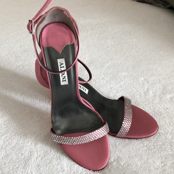 Alfani Shoes - 🆕ALFANI 💖🩶Pink Satin & Rhinestone Sandal! Size 7! Vintage! New! Never worn!